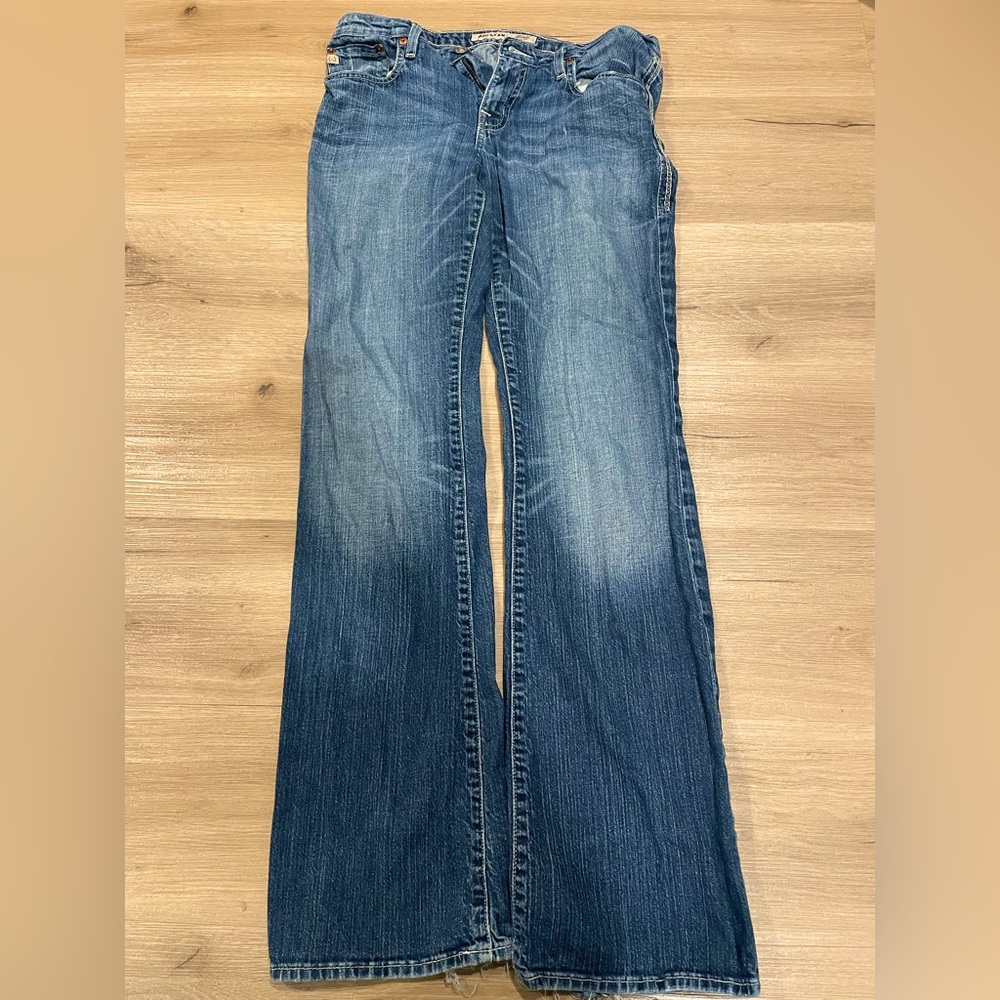 Big Star Jeans Maddie Mid Rise Fit Size 29L
